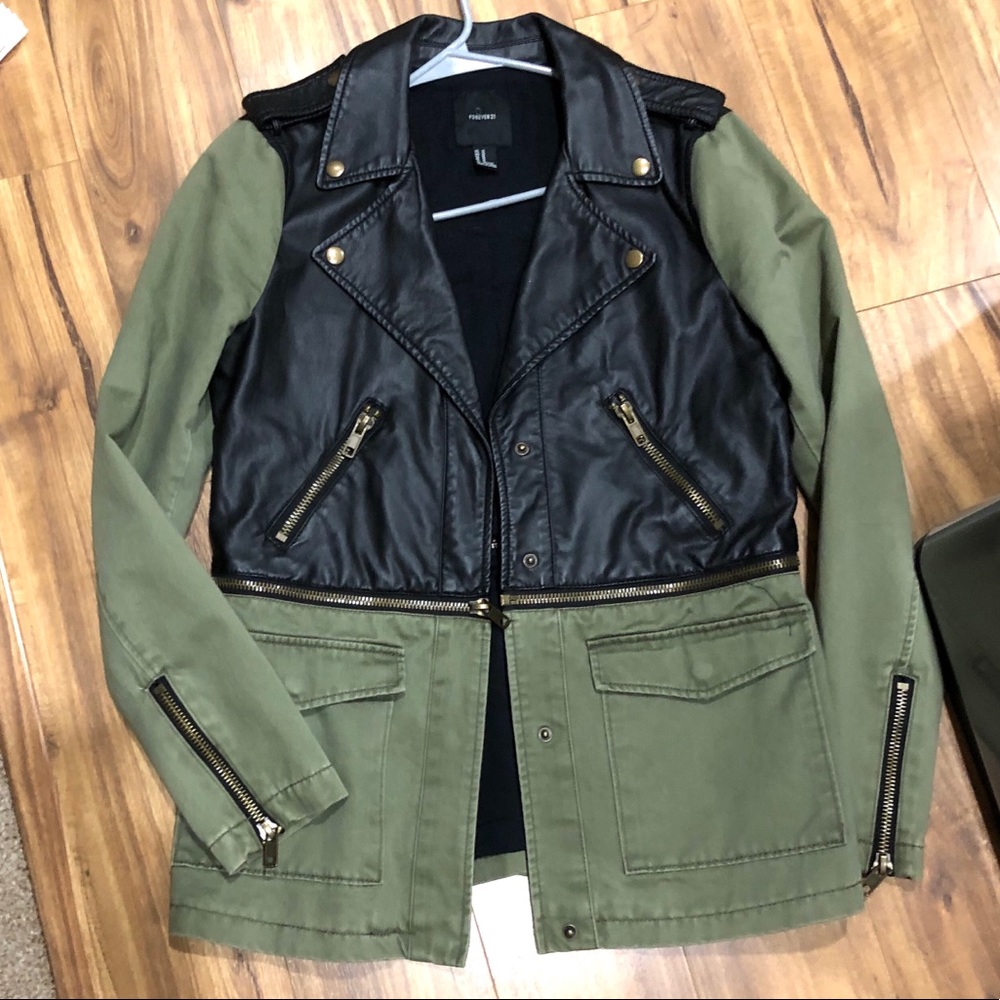 Women’s stylish jacket 2 in 1